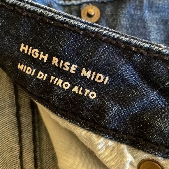 Universal Thread Denim Shorts - Picture 3 of 5